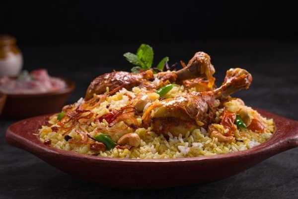 Hyderabadi Chicken Dum Biryani
