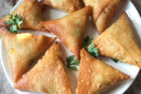 Hyderabadi Onion Samosa(5pcs)