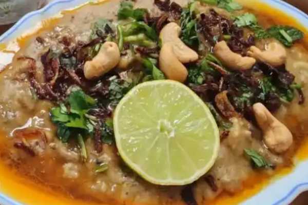Goat Haleem Tray