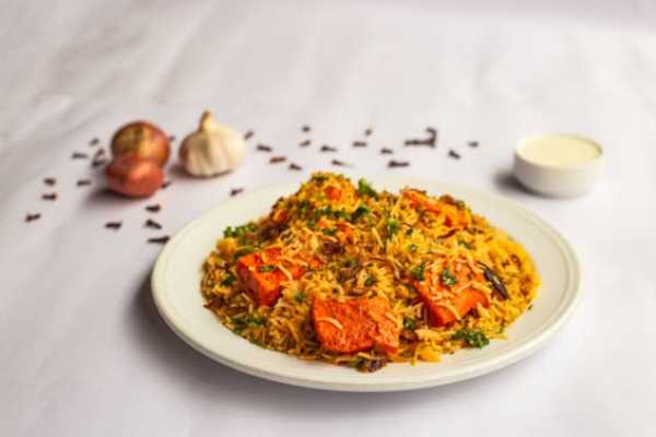 Chicken Tikka Biryani (Bonelss)