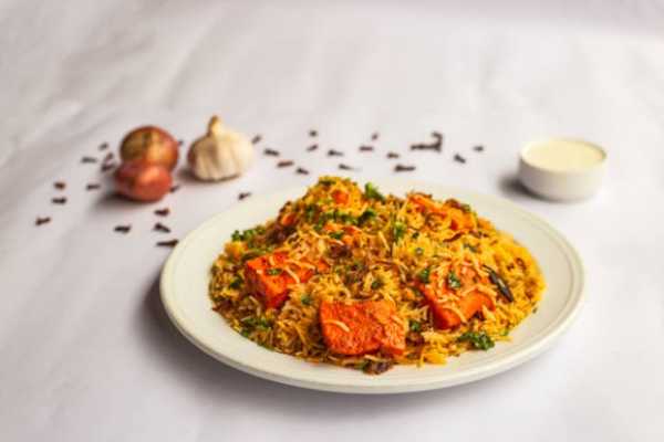 Chicken Tikka Biryani (Bonelss) Family Pack