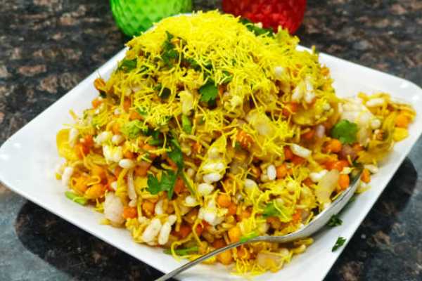 Bhel Puri  (Fri-Sun evenings)