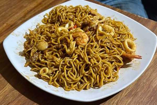 Mixed Chicken & Shrimp Noodles