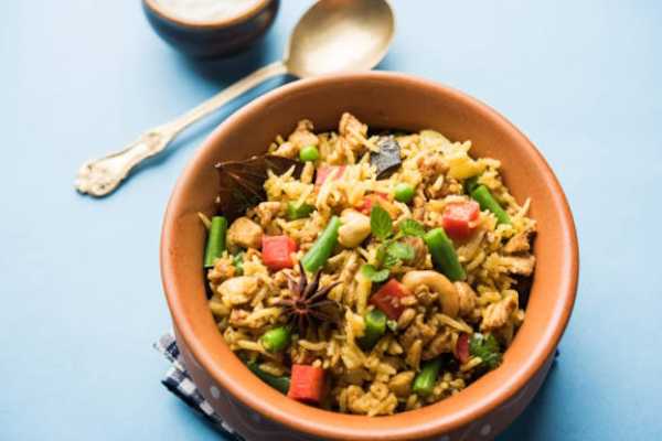 Soya Veg Keema Pulav {Mealmaker Chunks} 