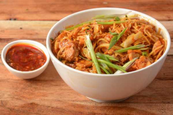 Chicken Szwhan Noodle