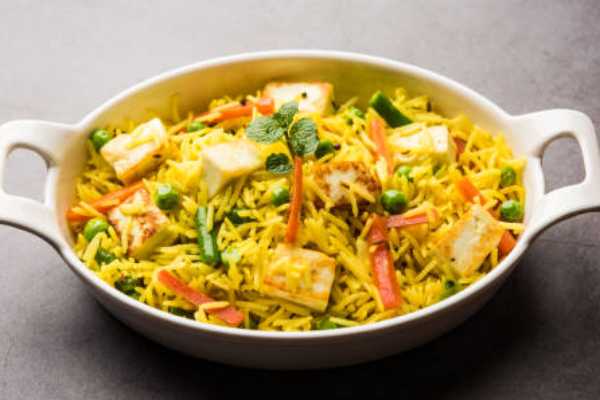 Vegetable Paneer Biryani Fam Pk