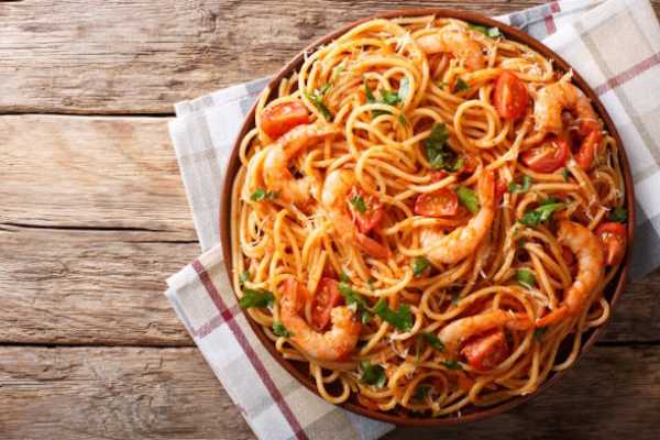 Schezwan Shrimp Hakka Noodles