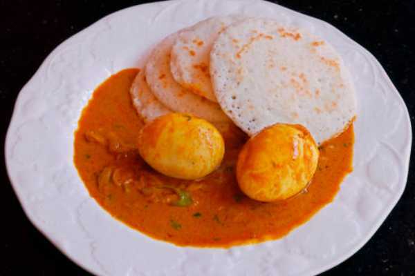 Aappam (2) egg curry