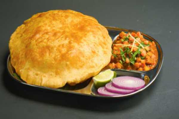 Chole Bature (LS)