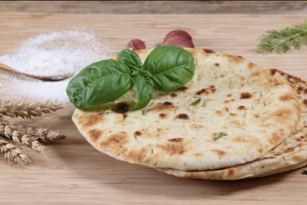 Basil Garlic Naan (LS)