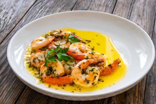 SHRIMP SCHEZWAN  GRAVY