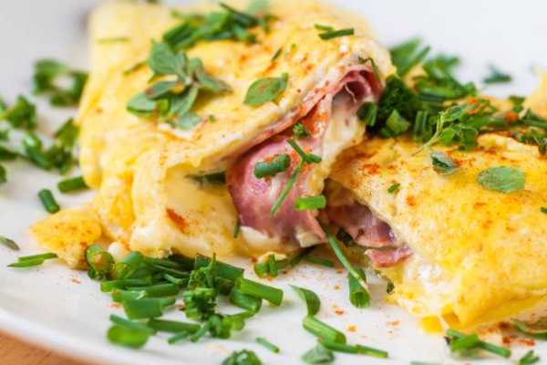  Feta Cheese Spin. Omelet 