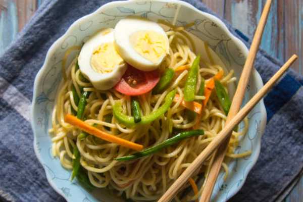 Egg Hakka Noodles