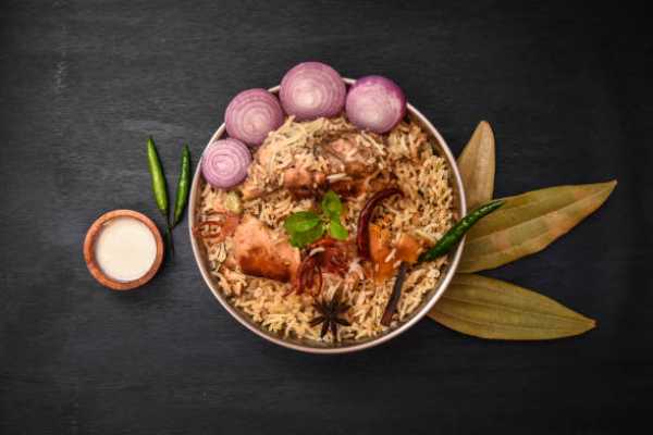 Ulavacharu Chicken Dum Biryani