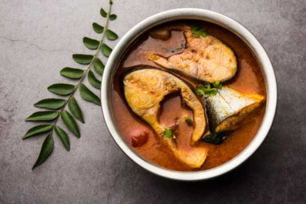Nellore Chepala Pulusu (Fish Curry)