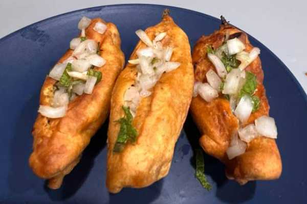 Mirchi Bajji ( 3 Pcs)