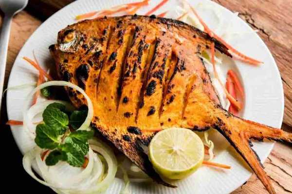 Tandoori Pomfret(Full Fish)