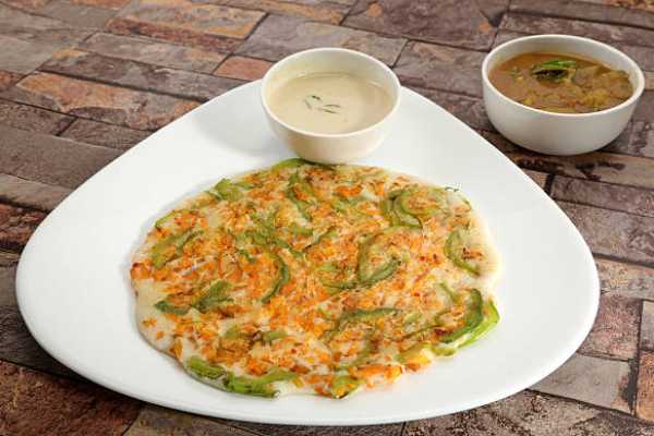 Chilli Veg Uttappam