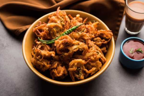 Onion Pokora
