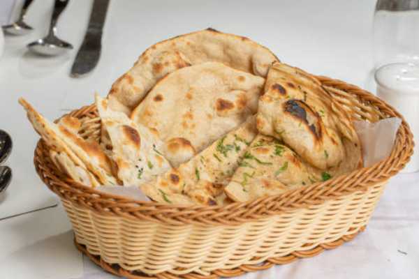 ASSORTED BREAD BASKET