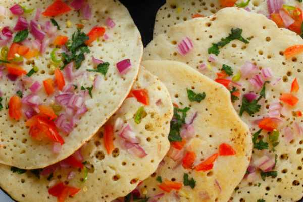 VEG UTHAPPAM