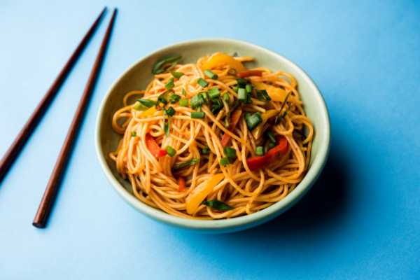 Veg Schezwan Noodles