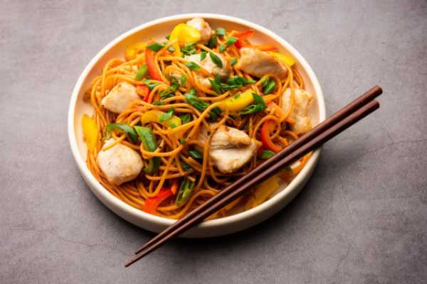Chicken Schezwan Noodles