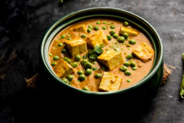 MUTTER PANEER