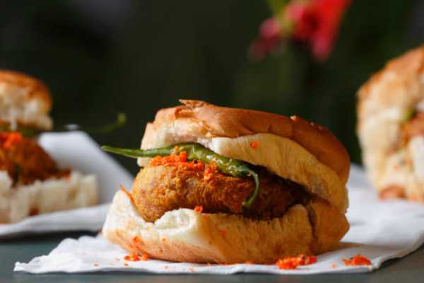 BOMBAY VADA PAV
