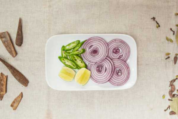 ONION LEMON SALAD