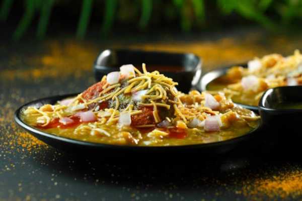 Aloo Tikki Chaat