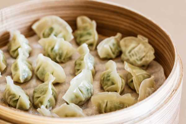 Karivepaku Veg Dumplings (Curry Leaf Base)