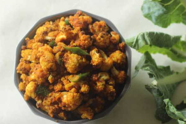 Karivepaku Gobi (Curry Leaf Base)