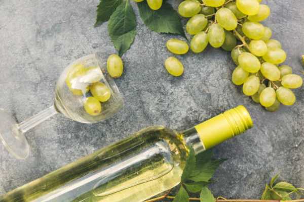 Pinot grigio (Bottle)