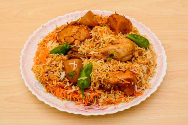 CHICKEN DUM BIRYANI ( HYD)