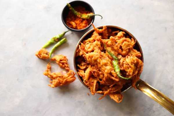 ONION PAKORA