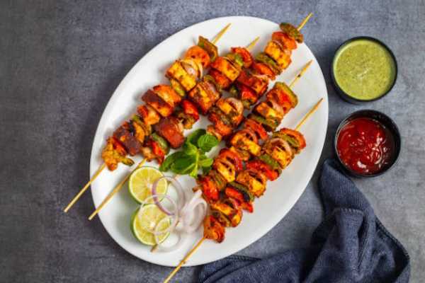 TANDOORI PANEER TIKKA