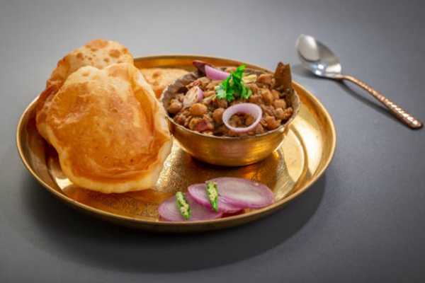 Channa Bhatura