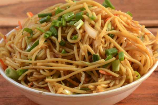 Veg Hakka Noodles