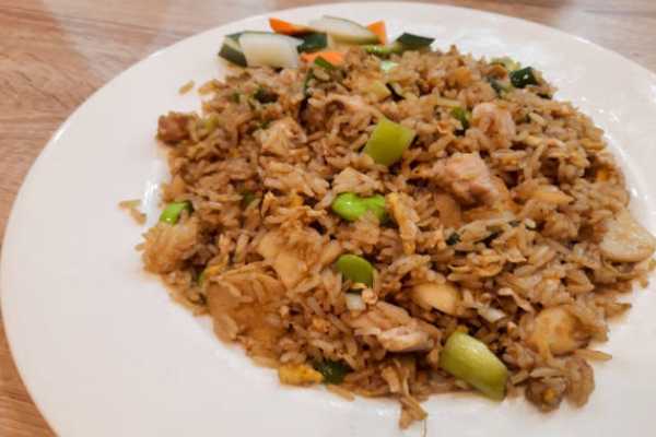 CHICKEN FRIED RICE