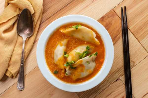 JHOL PANEER MOMO (SOUP)