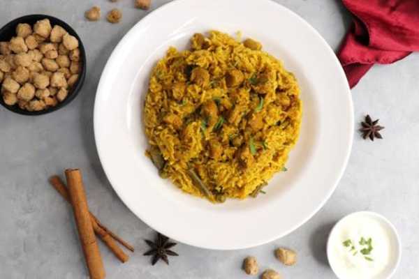 Vegetable Kheema Biryani (Soy) Bucket