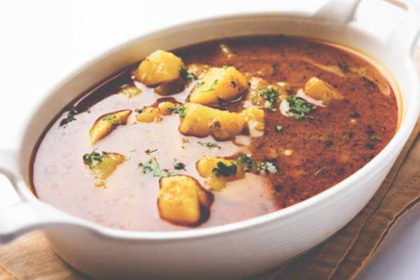 Dubki Wale Kashmiri Dum Aloo