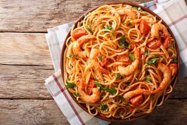 SHRIMP CHOWMEIN (Noodles)
