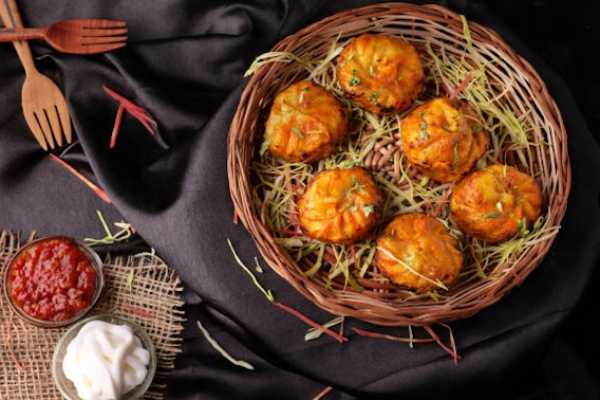 FRIED PANEER MOMO