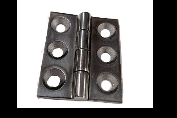 Sewage tank hinge
