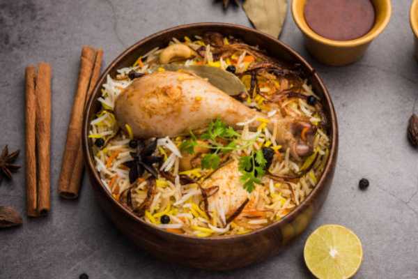 Asli Hyderabad Chicken Dum Biryani