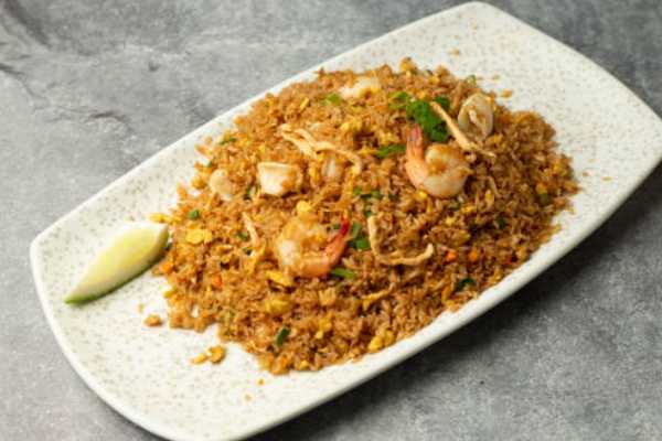 Mixed Fried Rice (Egg,  Chicken & Shrimp) 