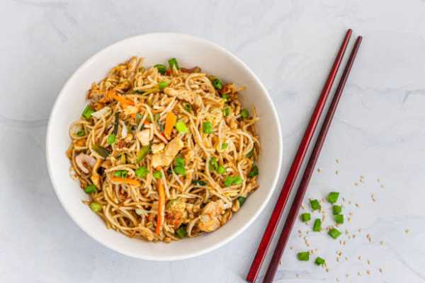 Hakka Street Garlic Egg Noodles