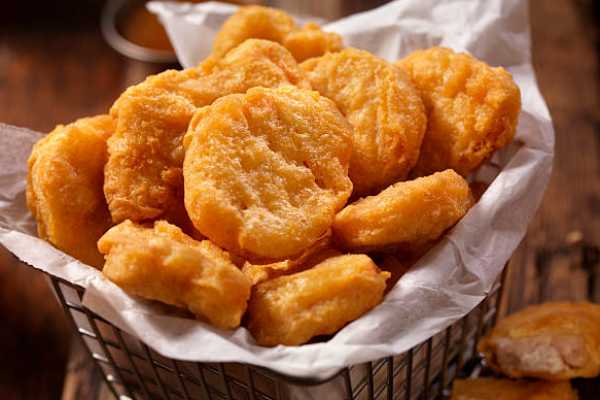 CHICKEN NUGGETS (8PCS)